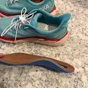 Hoka Clifton 8